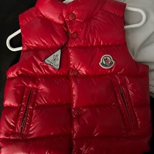 Moncler vest 9-12 month